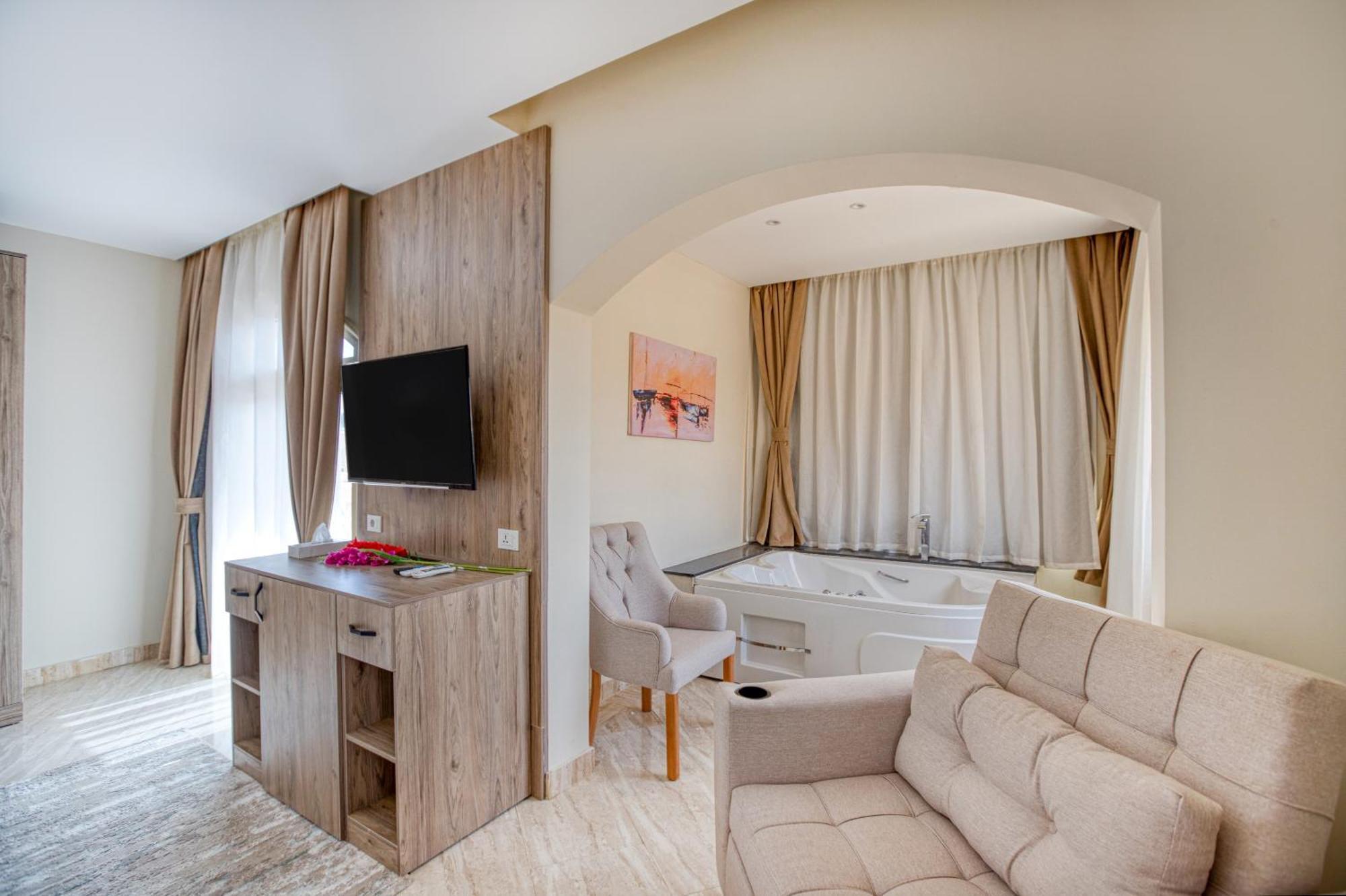 Soul Pyramids View Hotel Kafrat al Jabal ภายนอก รูปภาพ