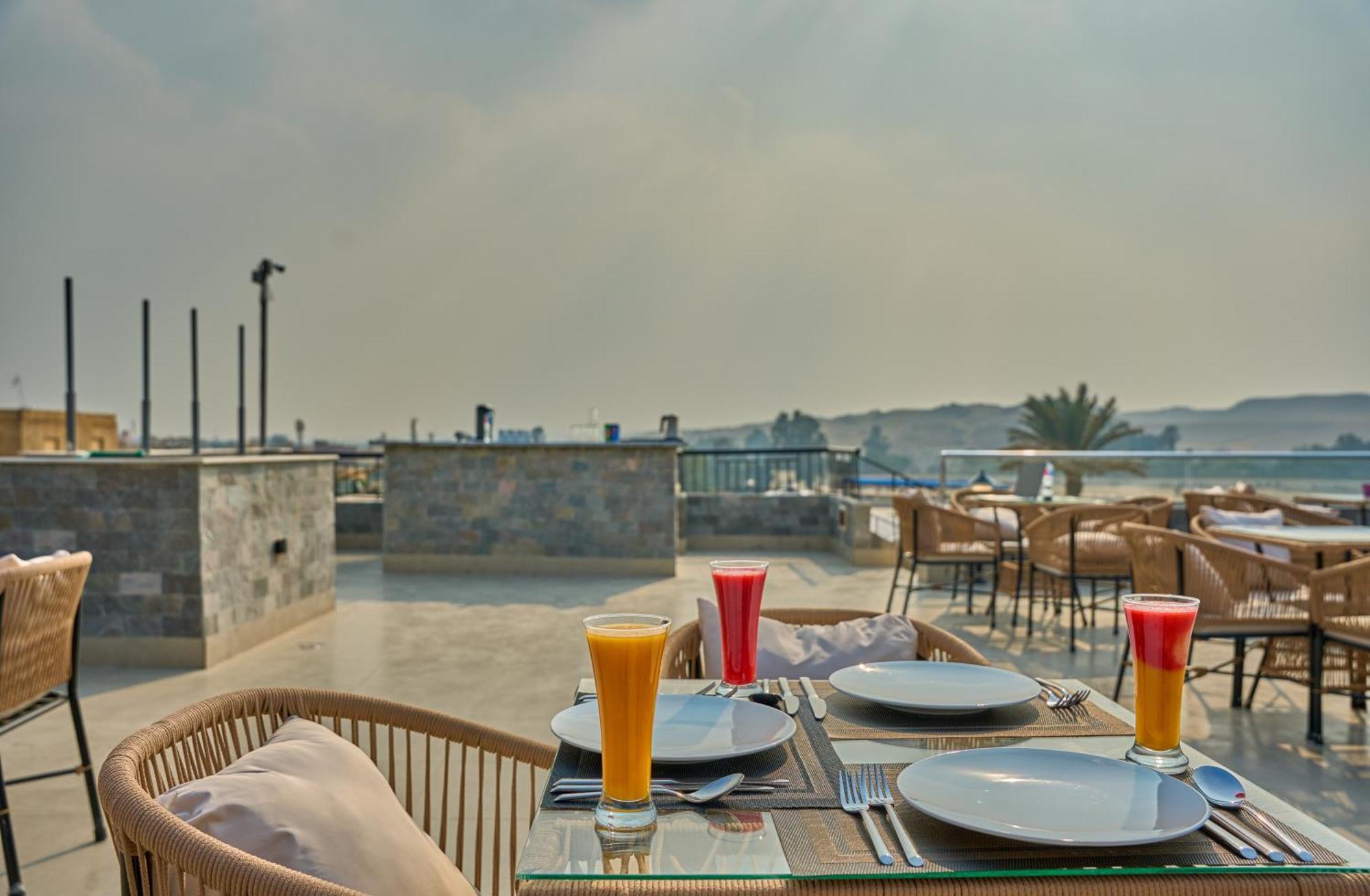 Soul Pyramids View Hotel Kafrat al Jabal ภายนอก รูปภาพ